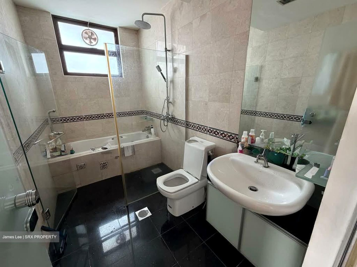 Phillips Avenue (D19), Semi-Detached #572256291